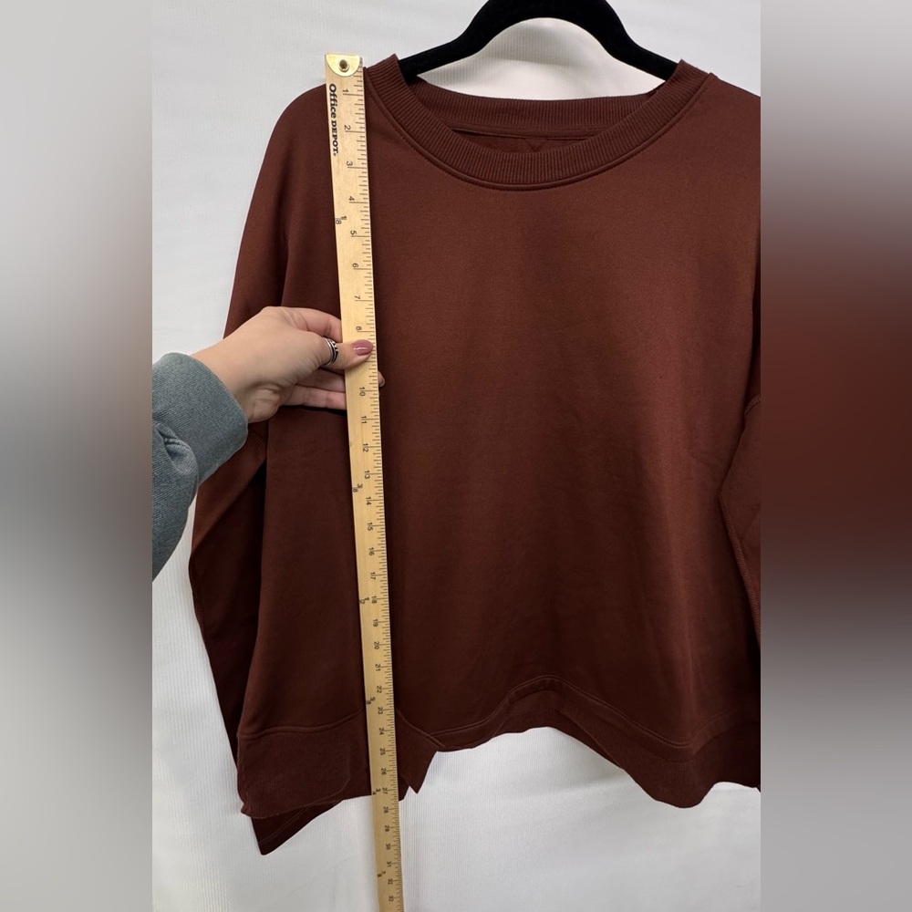 Women’s Brown Athleisure Pullover Size‎ XL Asymmetrical Hem NWT Tahari Sport - Picture 6 of 7